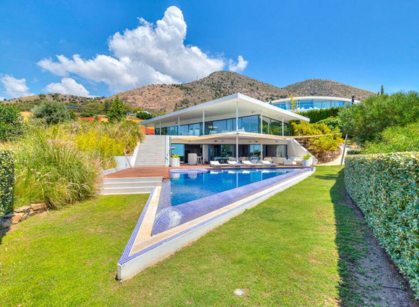 Resale - House -
Fuengirola