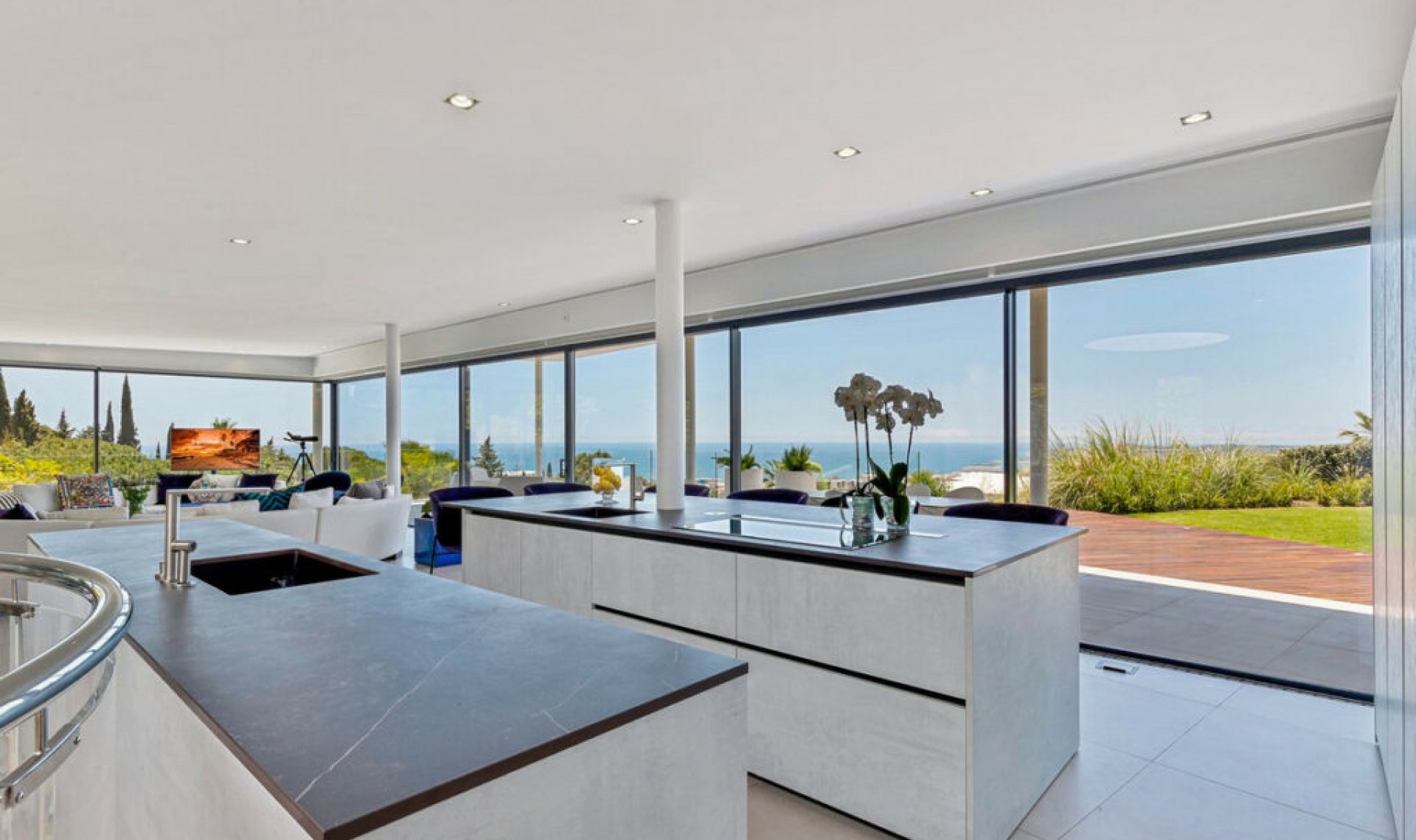 Resale - House -
Fuengirola