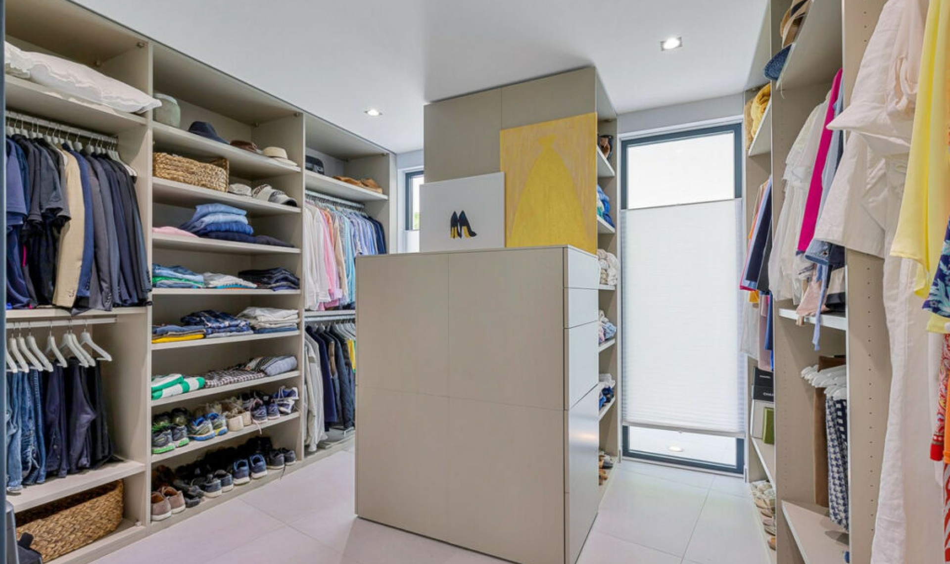 Resale - House -
Fuengirola