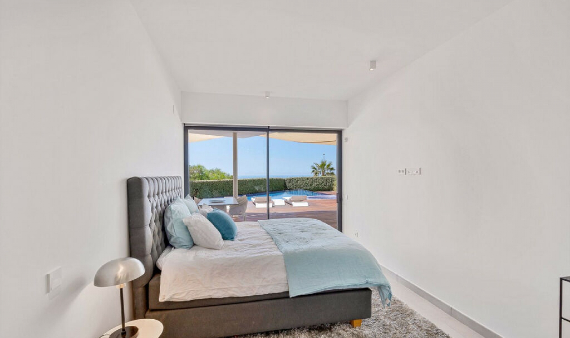 Resale - House -
Fuengirola