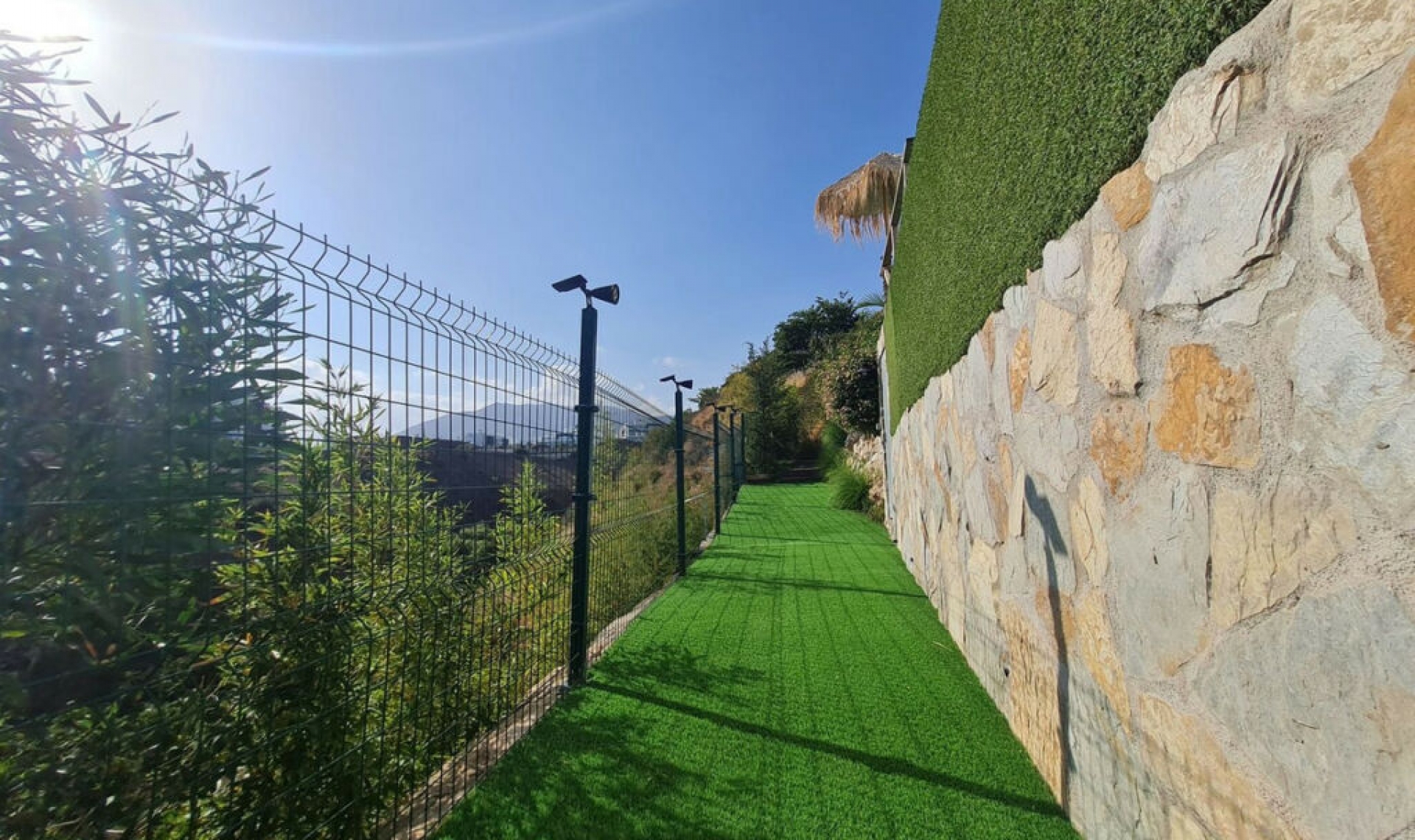 Resale - House -
Fuengirola