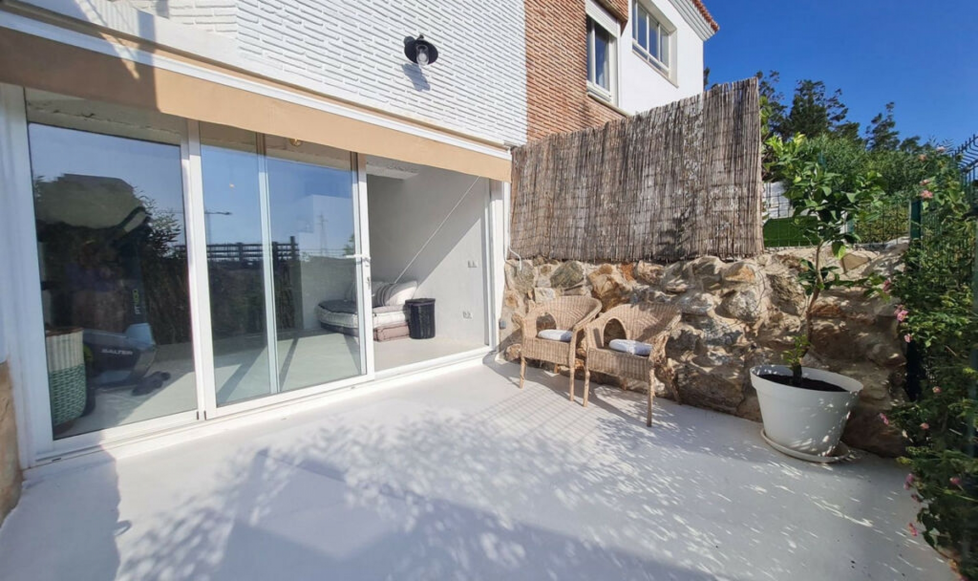 Resale - House -
Fuengirola