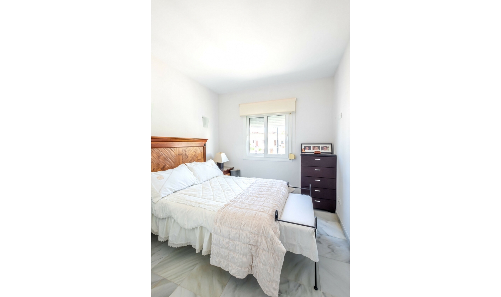 Resale - House -
Fuengirola