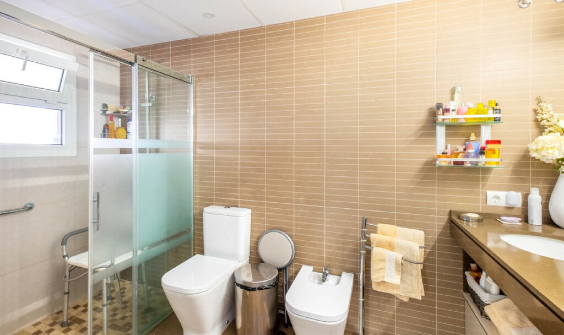 Resale - House -
Fuengirola