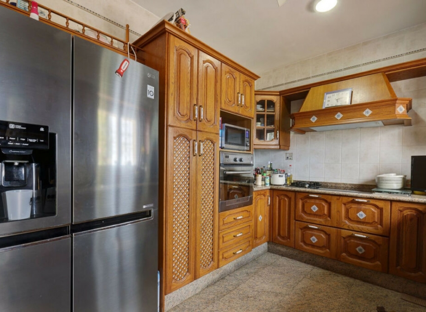 Resale - House -
Fuengirola