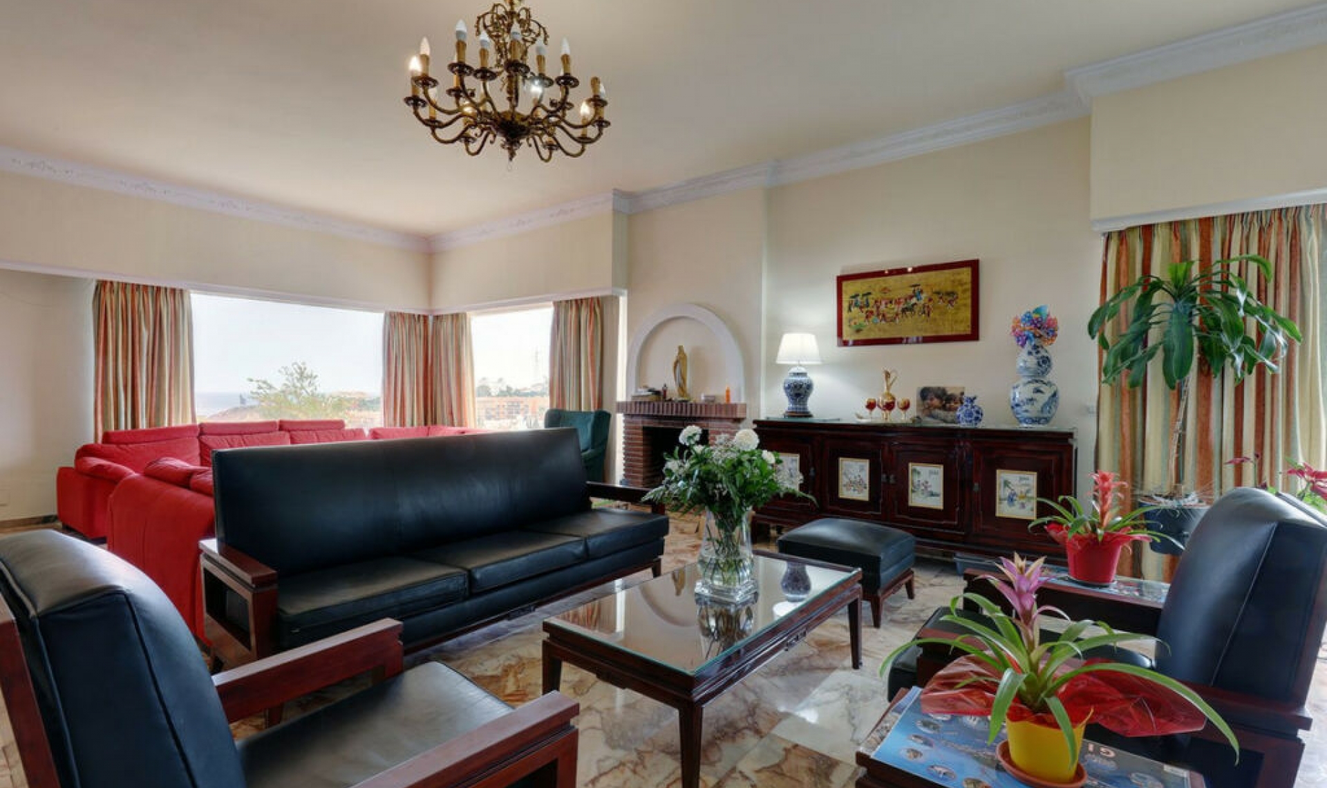 Resale - House -
Fuengirola