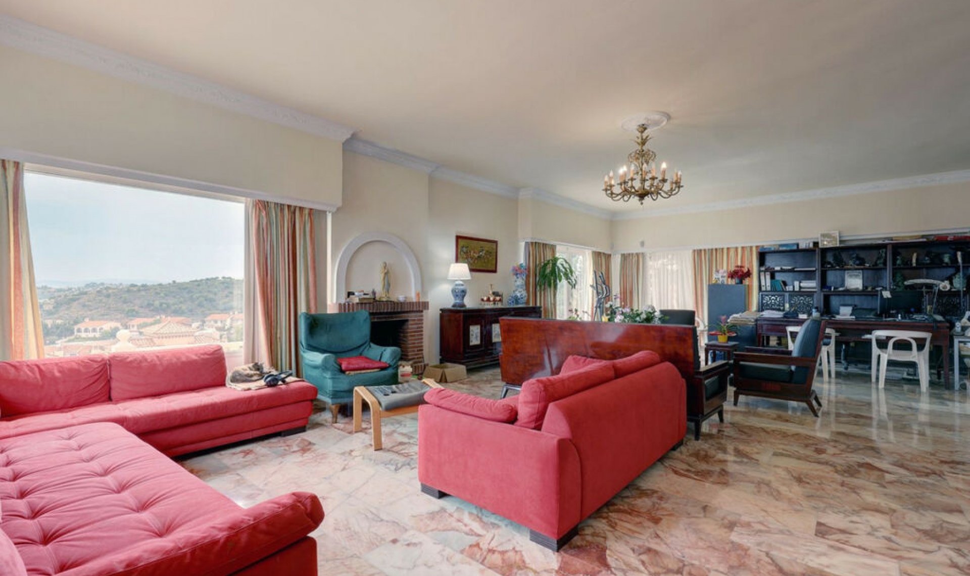 Resale - House -
Fuengirola