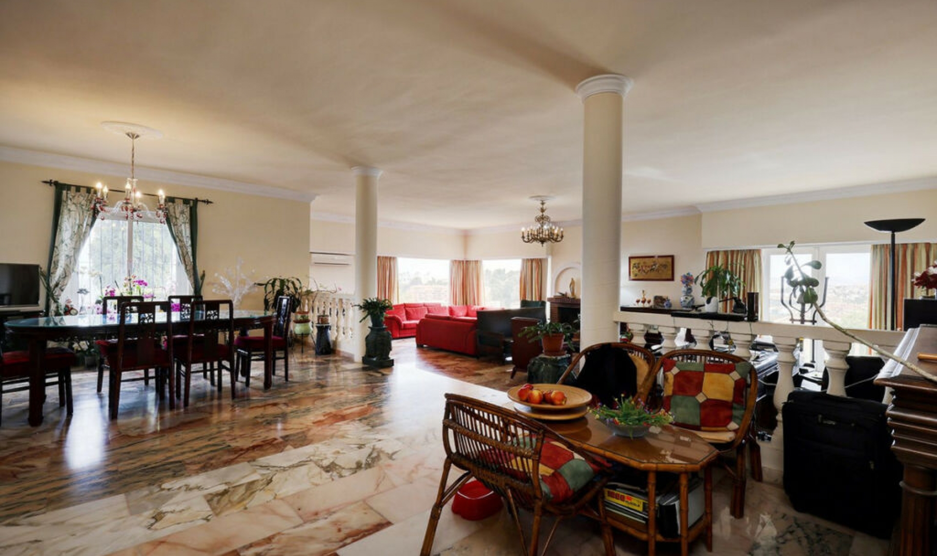 Resale - House -
Fuengirola