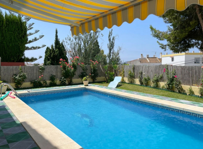 Resale - House -
Fuengirola
