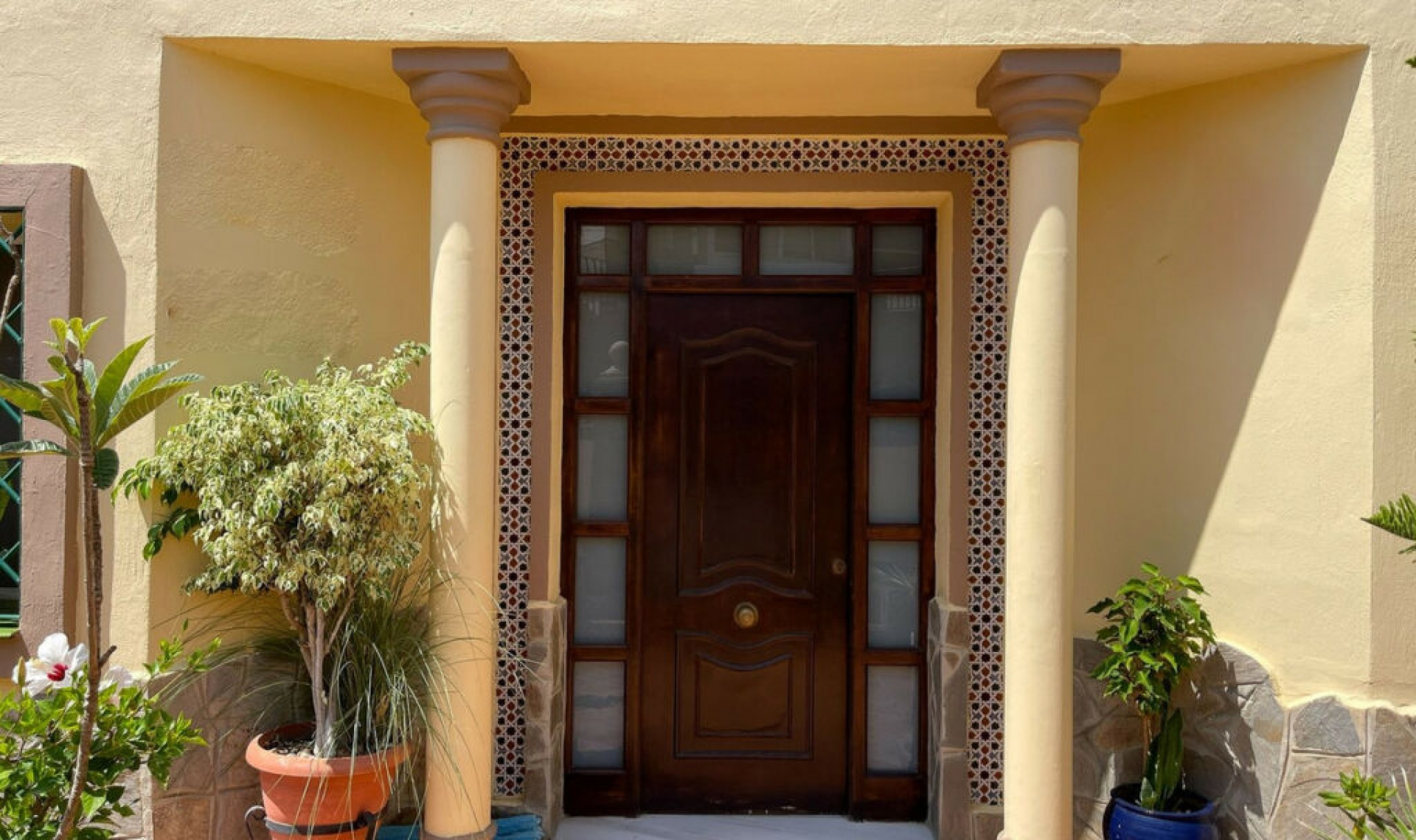 Resale - House -
Fuengirola