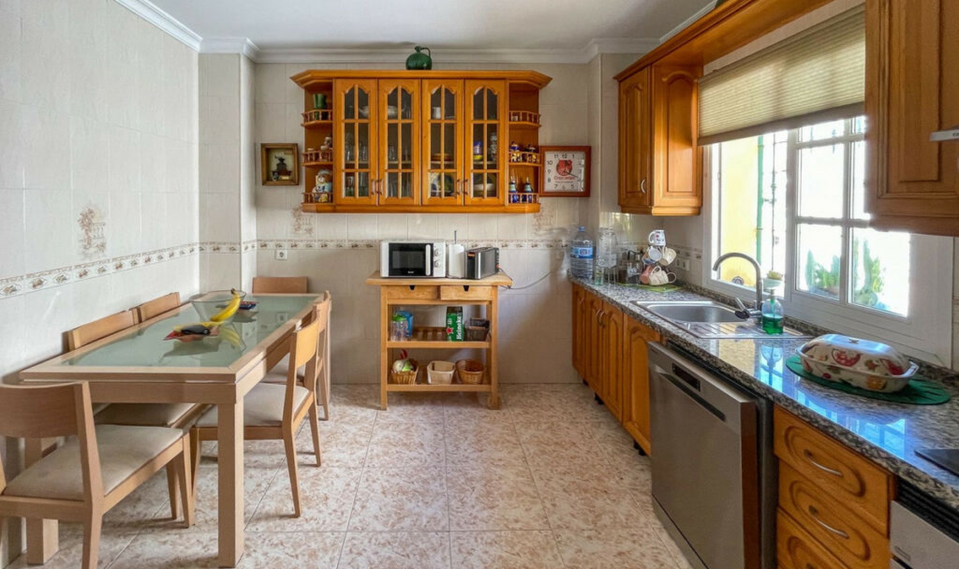 Resale - House -
Fuengirola