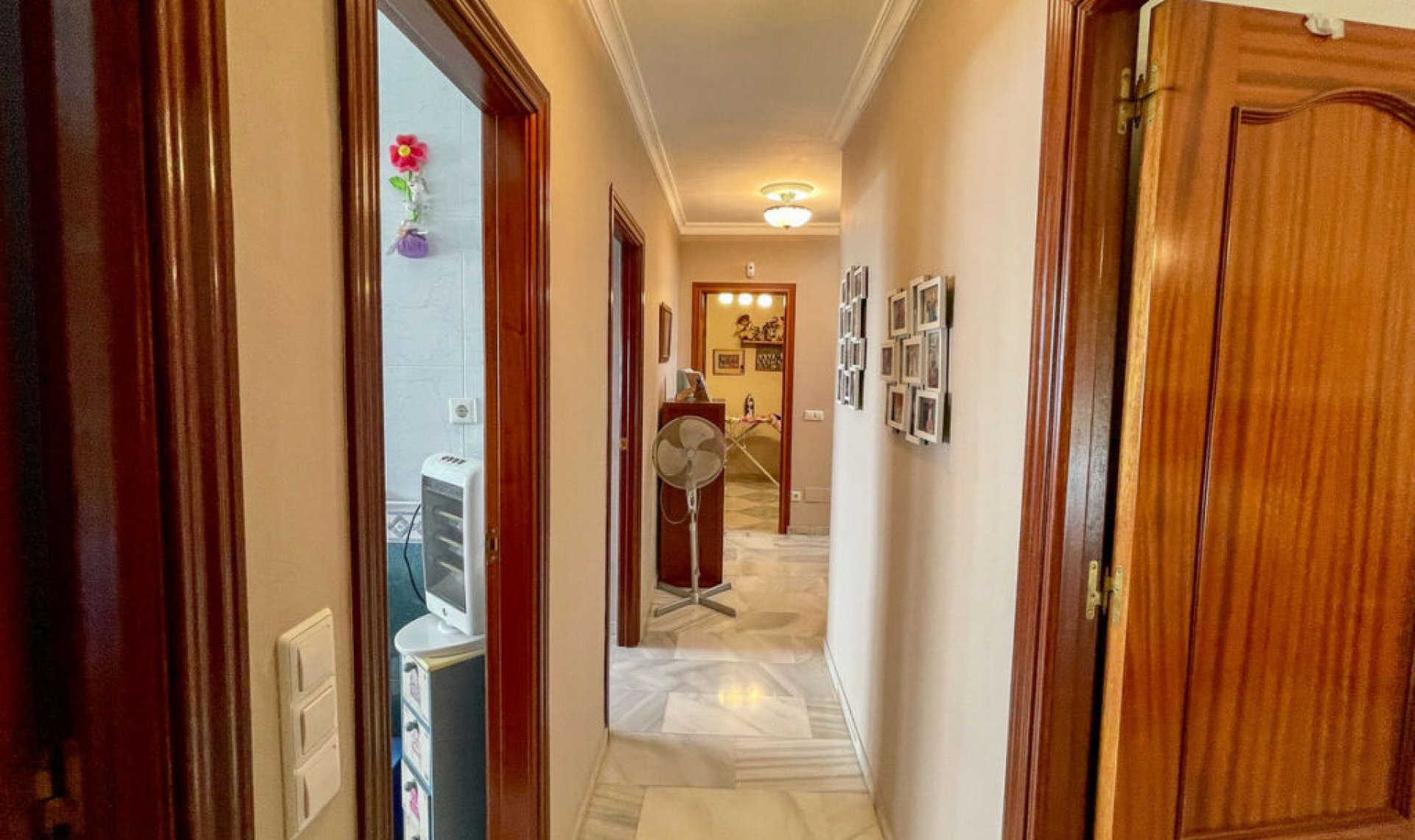 Resale - House -
Fuengirola