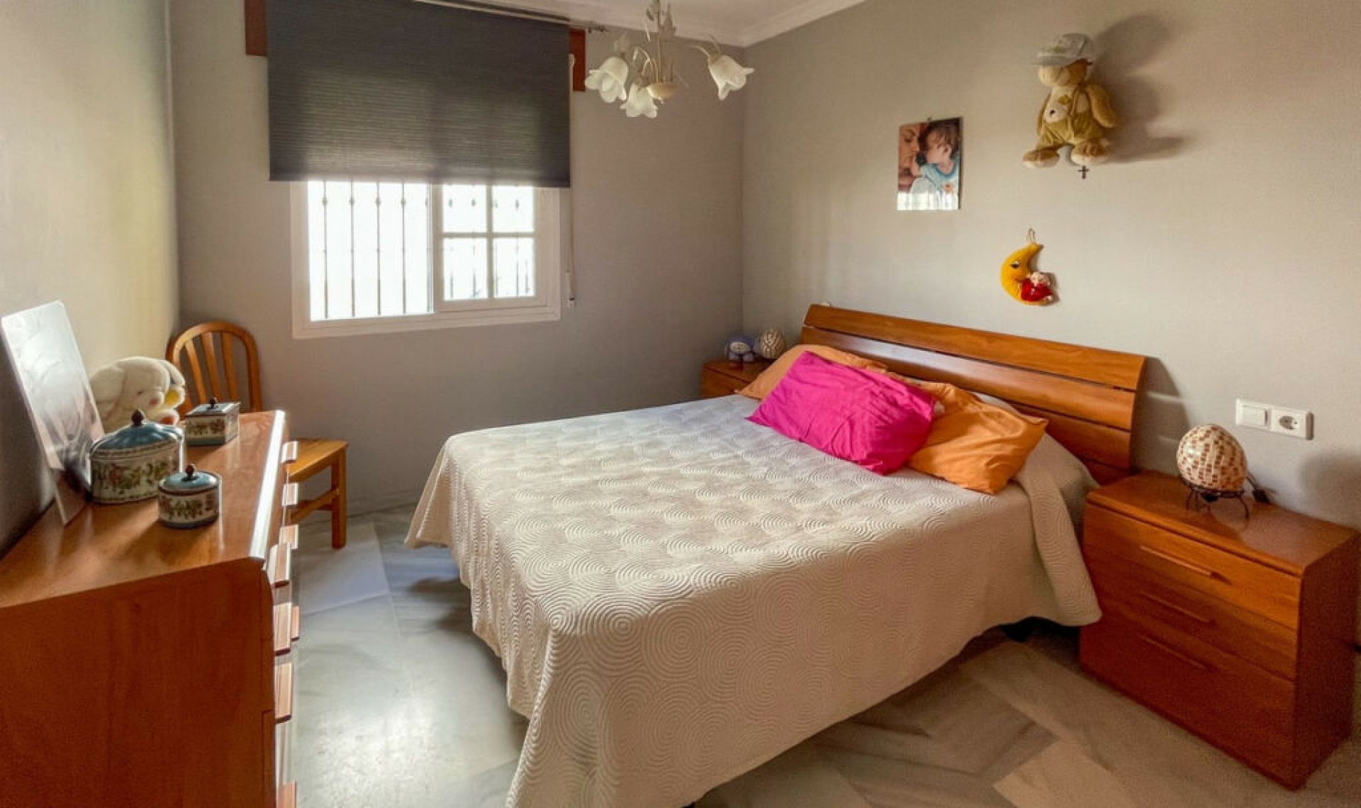 Resale - House -
Fuengirola
