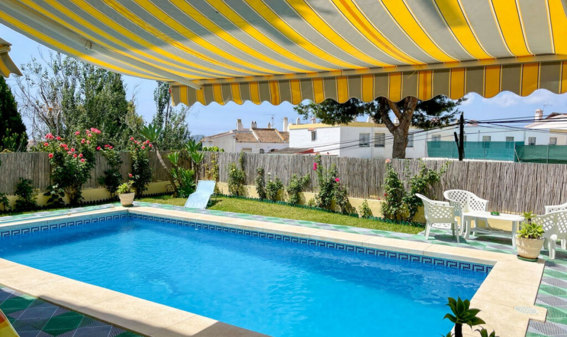 Resale - House -
Fuengirola