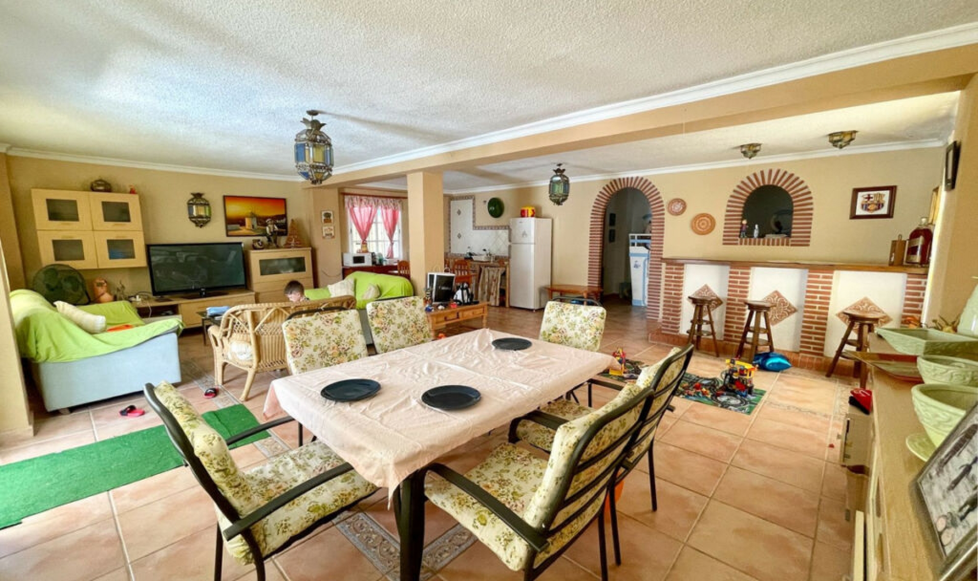 Resale - House -
Fuengirola