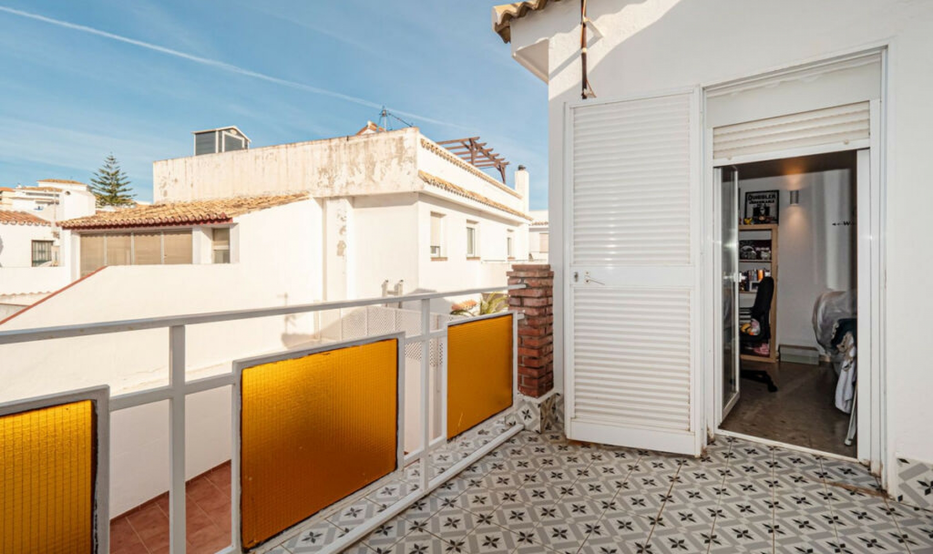 Resale - House -
Fuengirola