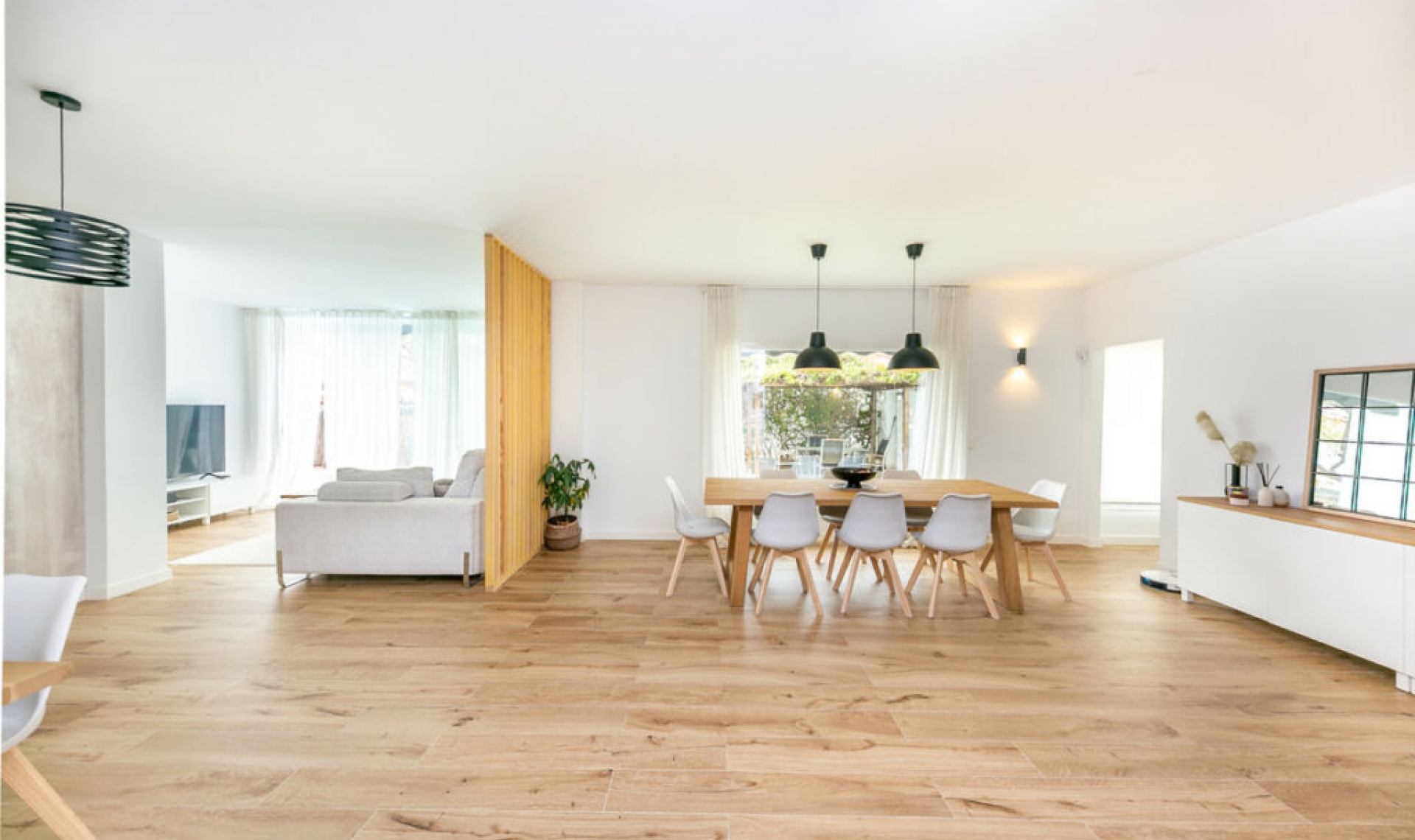 Resale - House -
Fuengirola