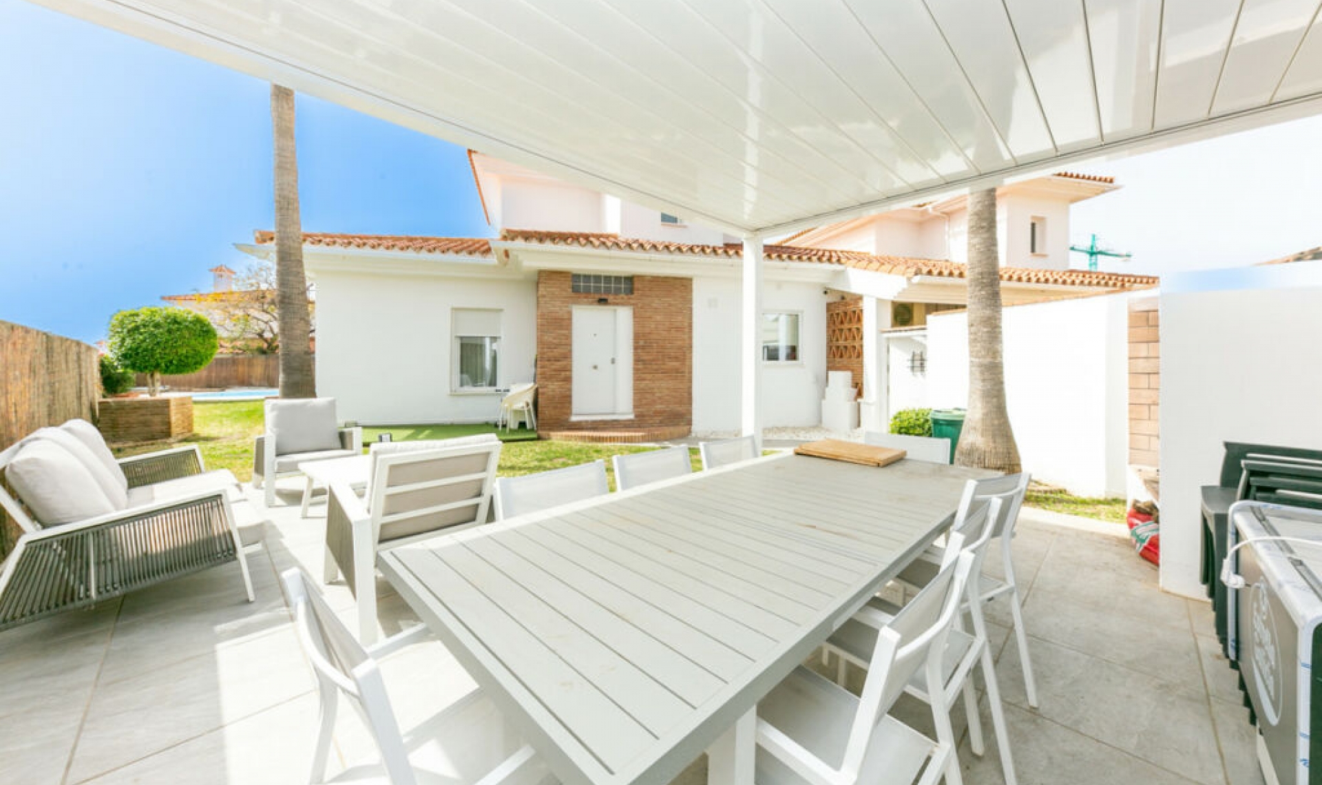Resale - House -
Fuengirola