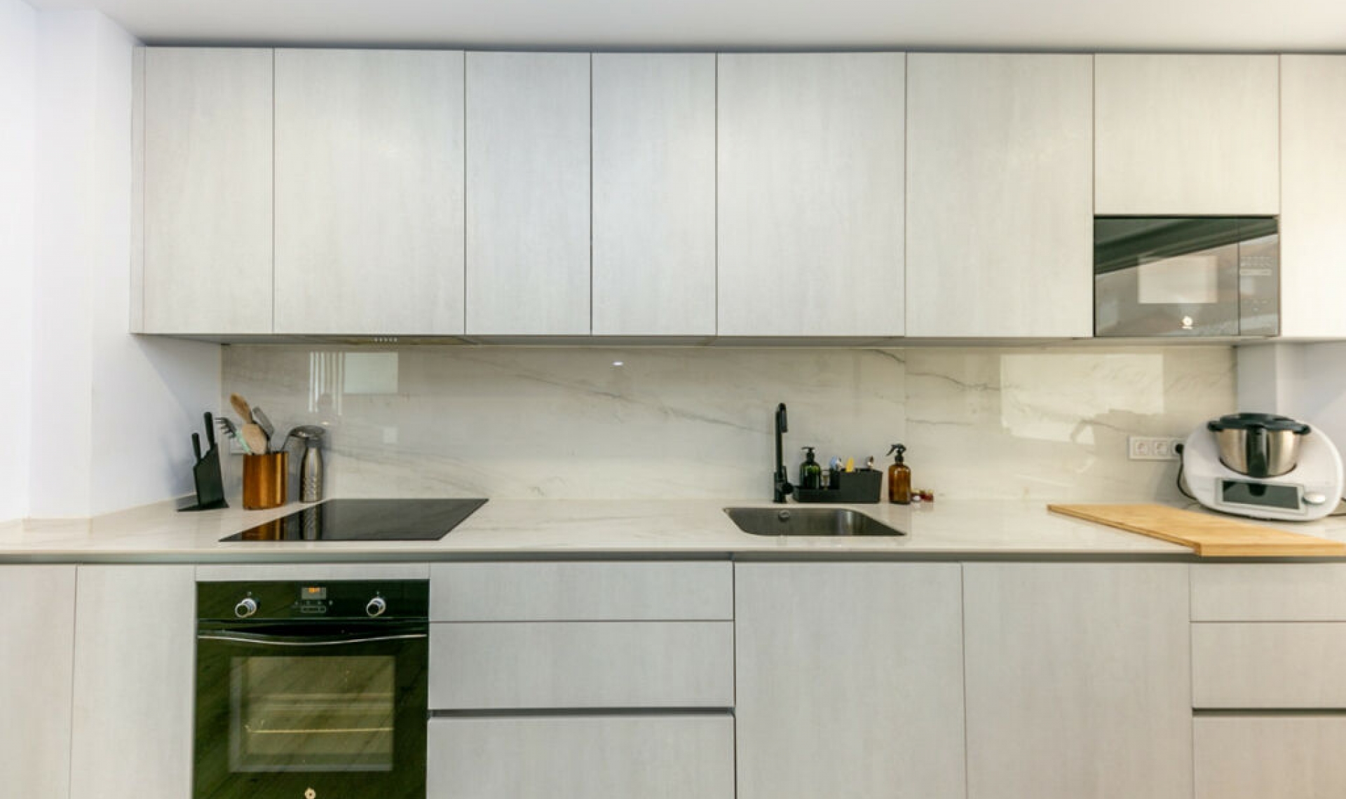 Resale - House -
Fuengirola