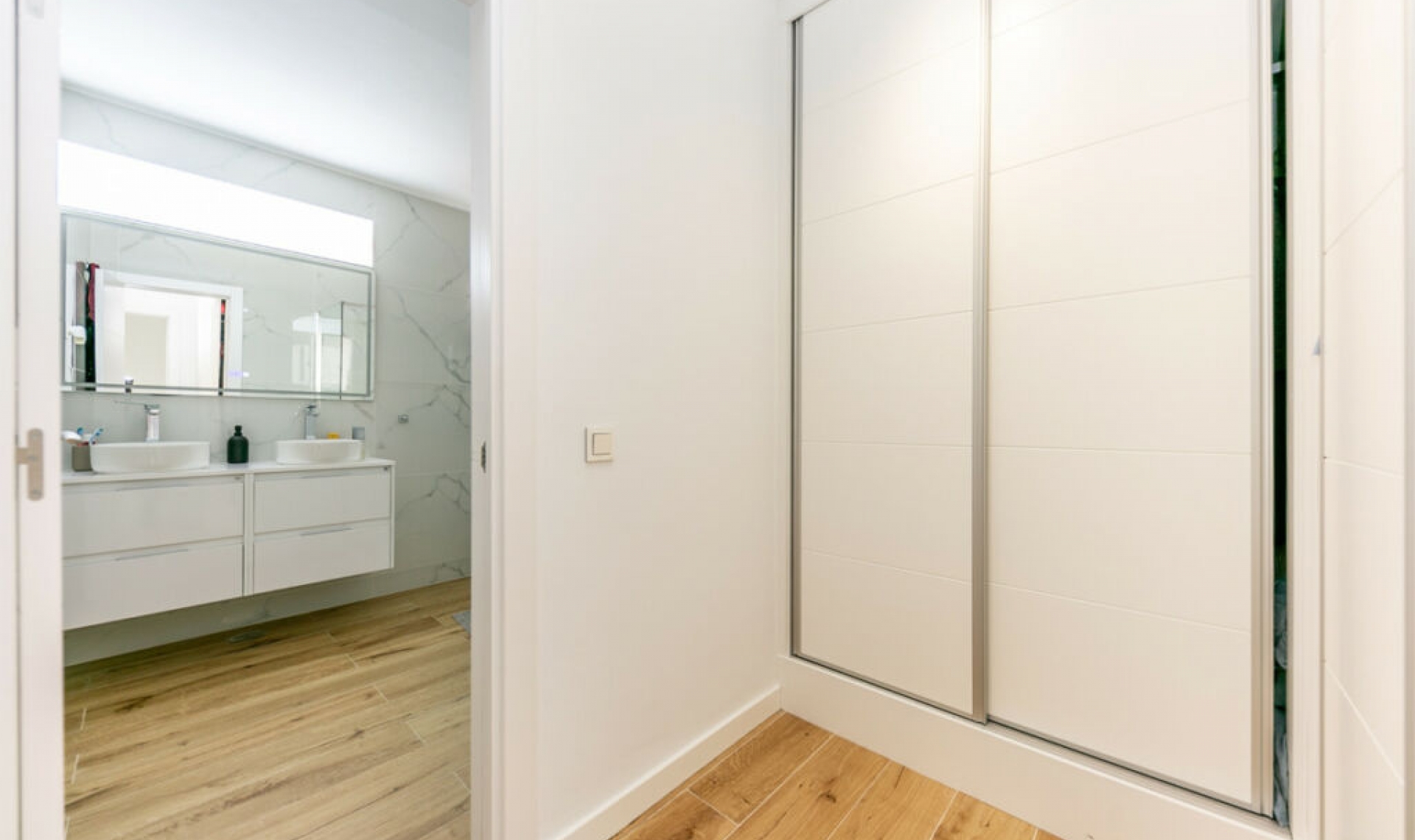 Resale - House -
Fuengirola