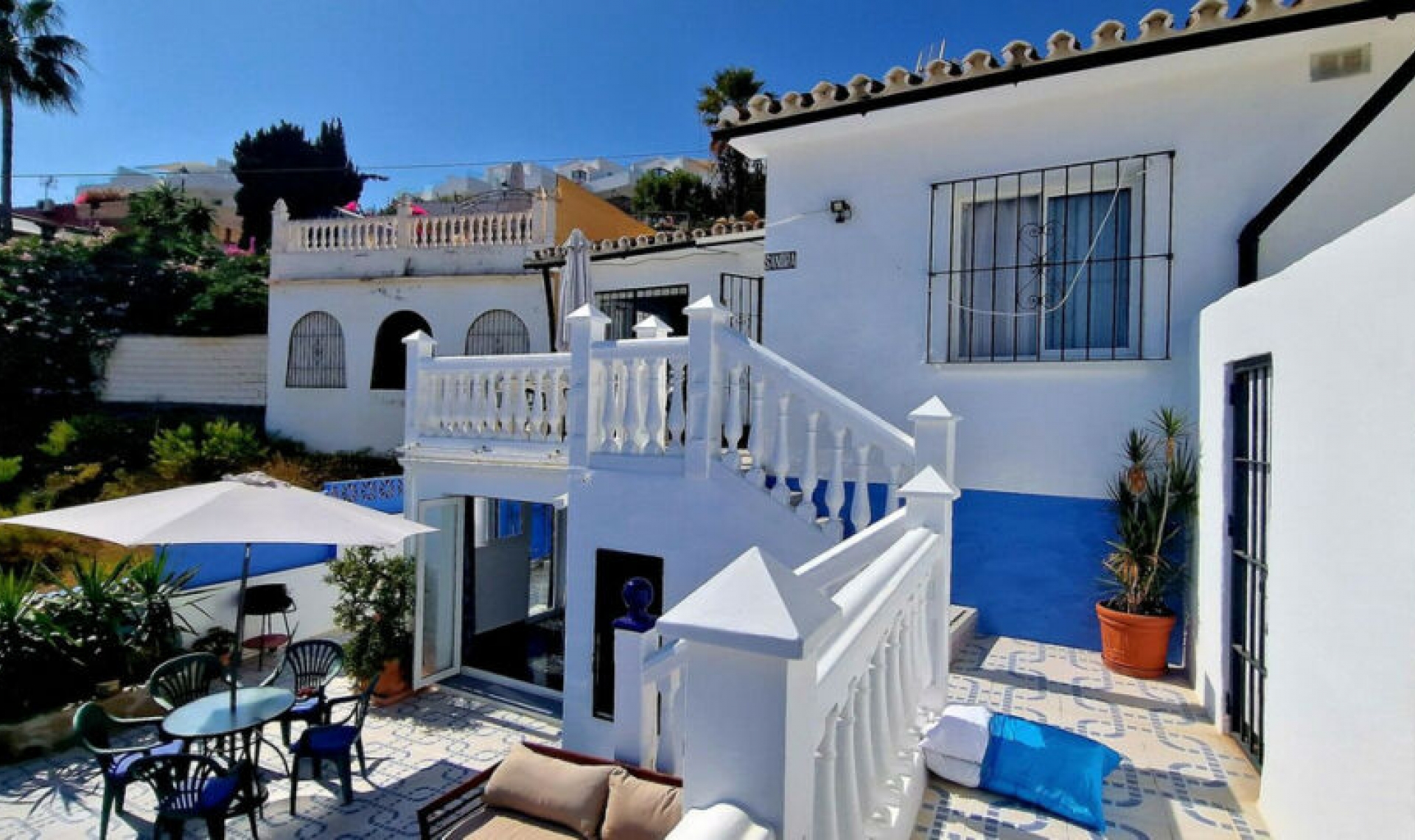 Resale - House -
Fuengirola