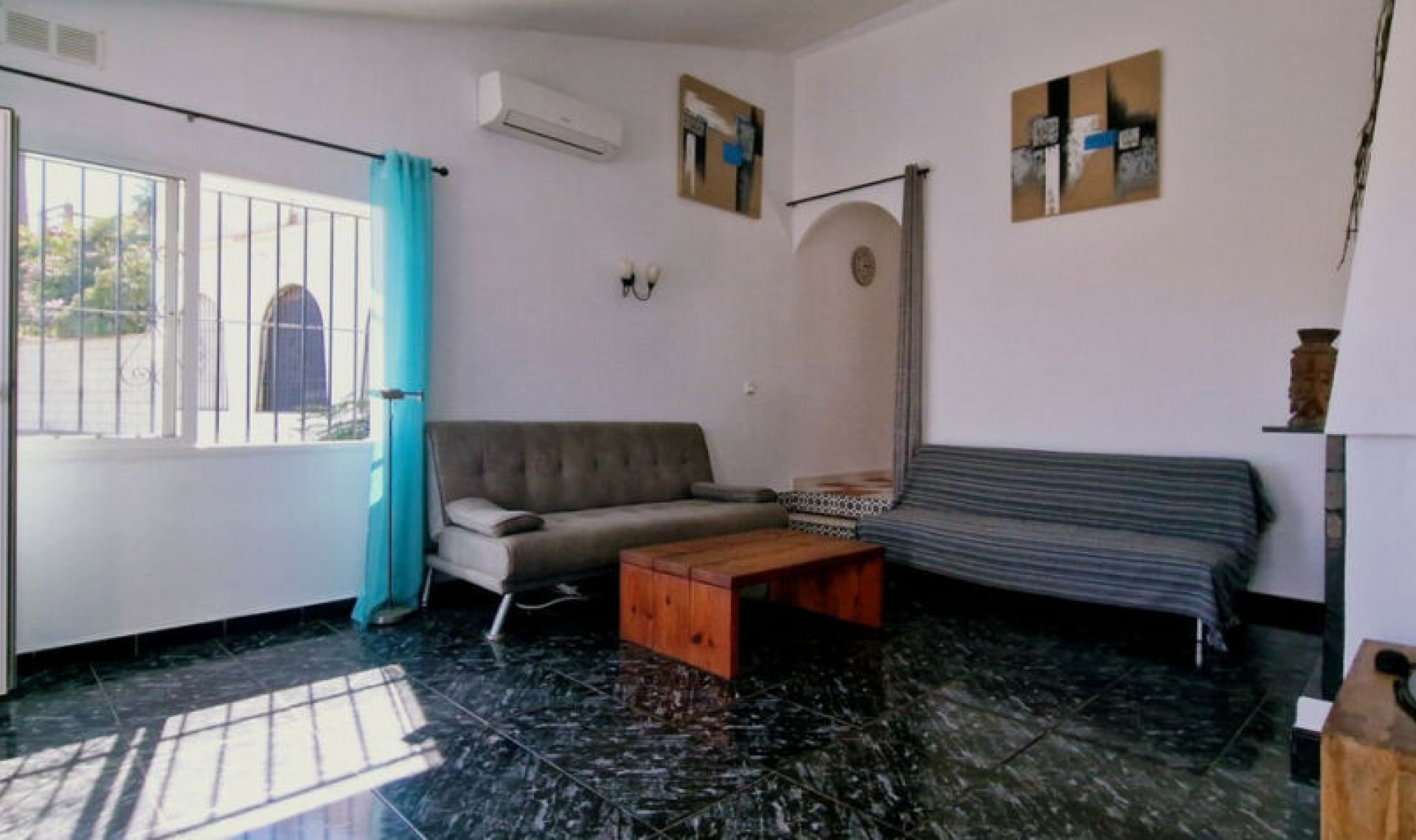 Resale - House -
Fuengirola