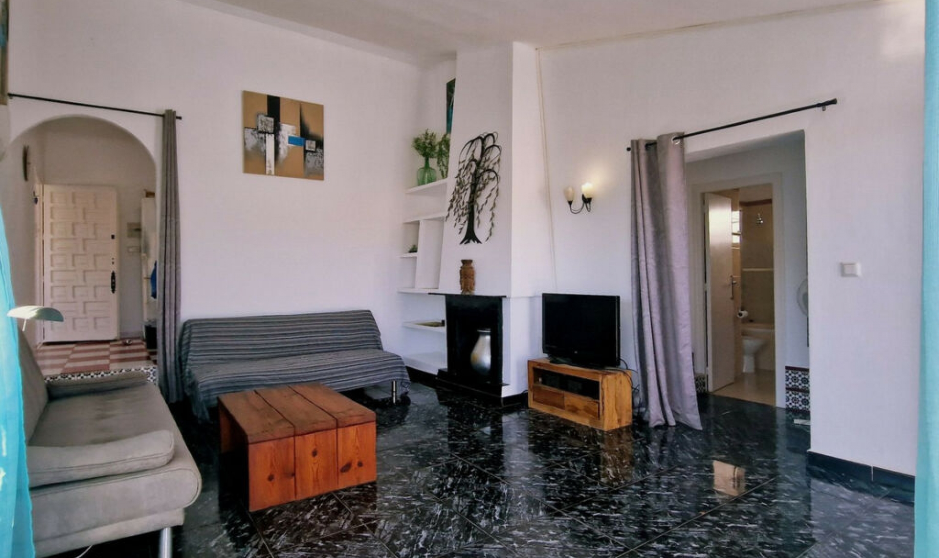 Resale - House -
Fuengirola