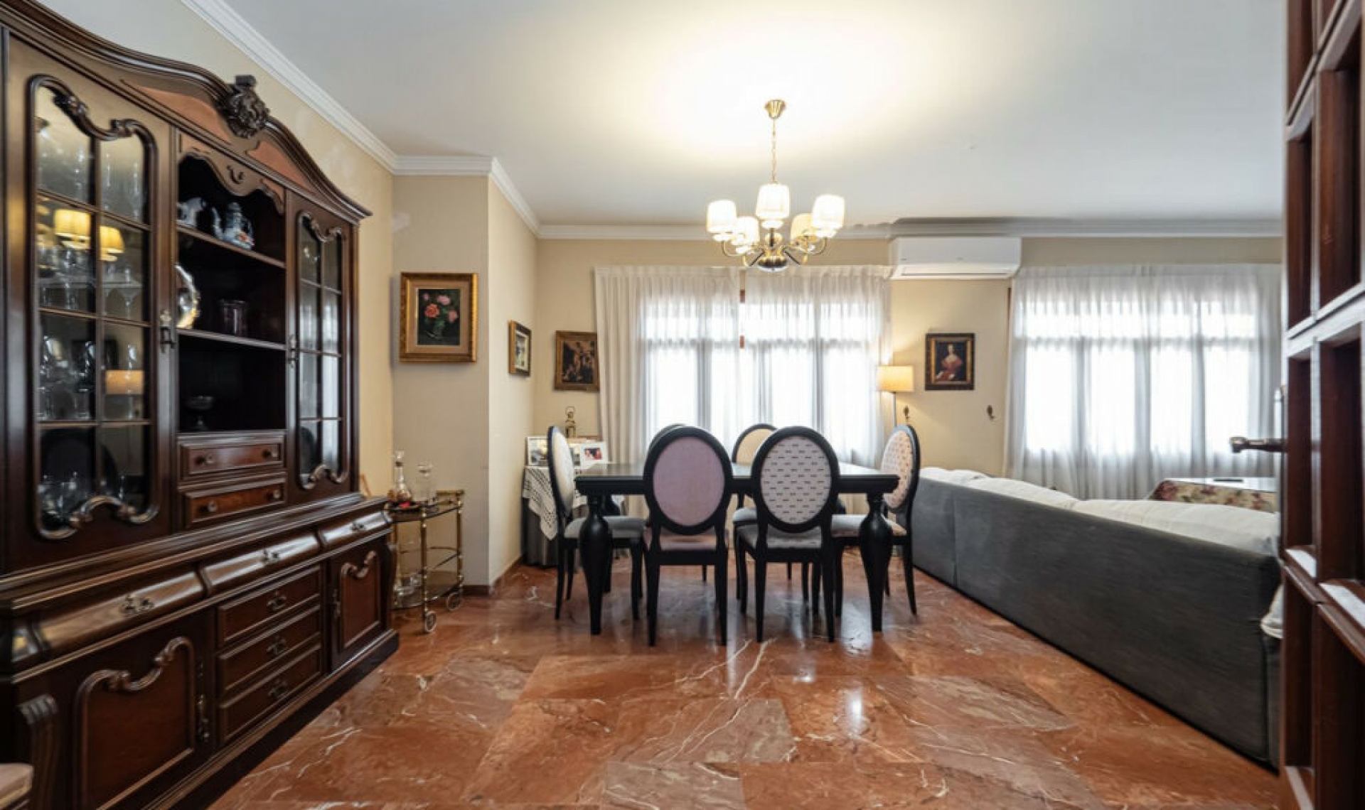 Resale - House -
Fuengirola