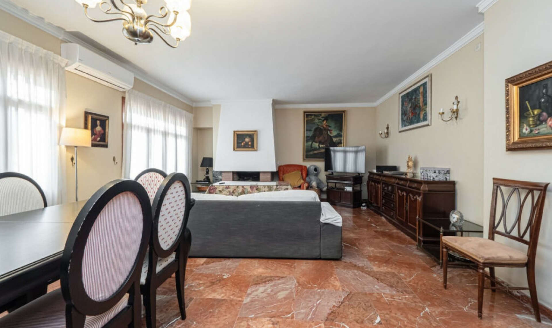 Resale - House -
Fuengirola