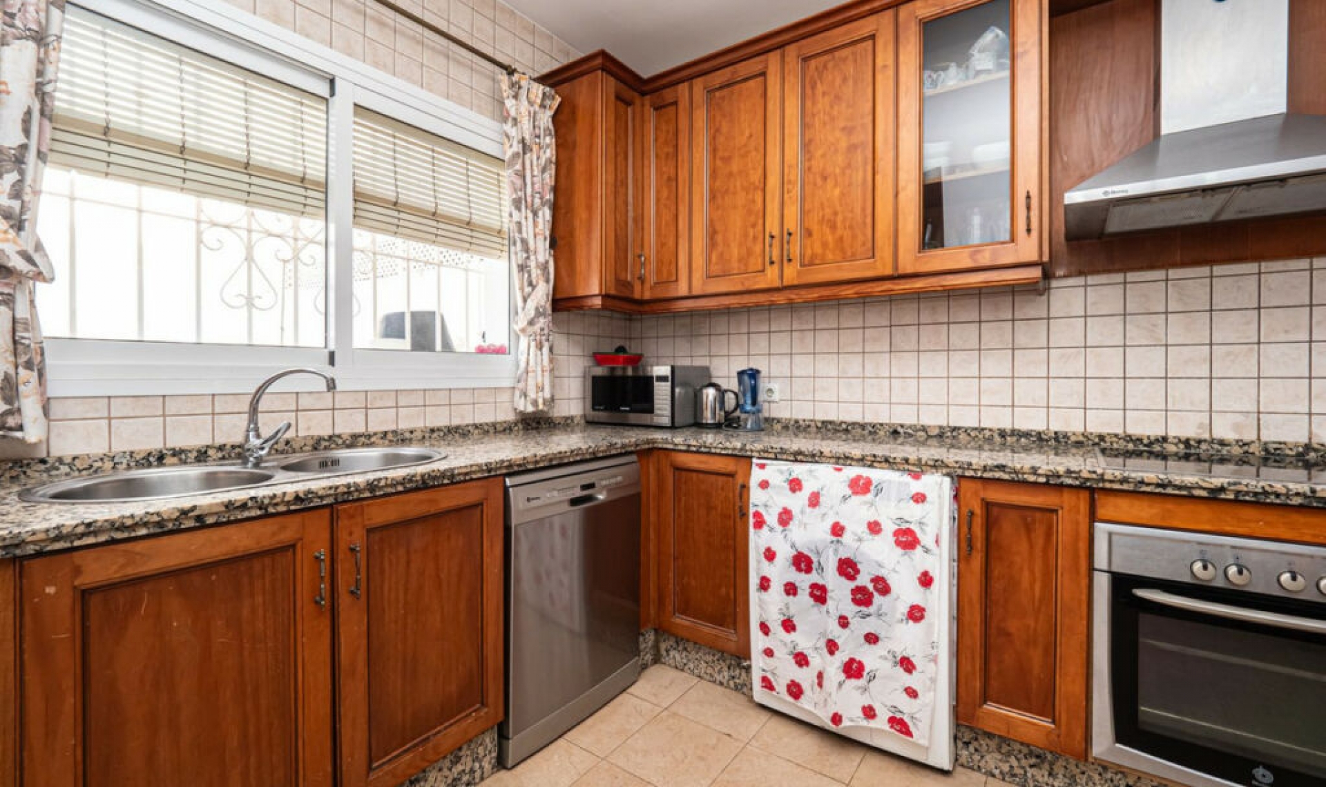 Resale - House -
Fuengirola