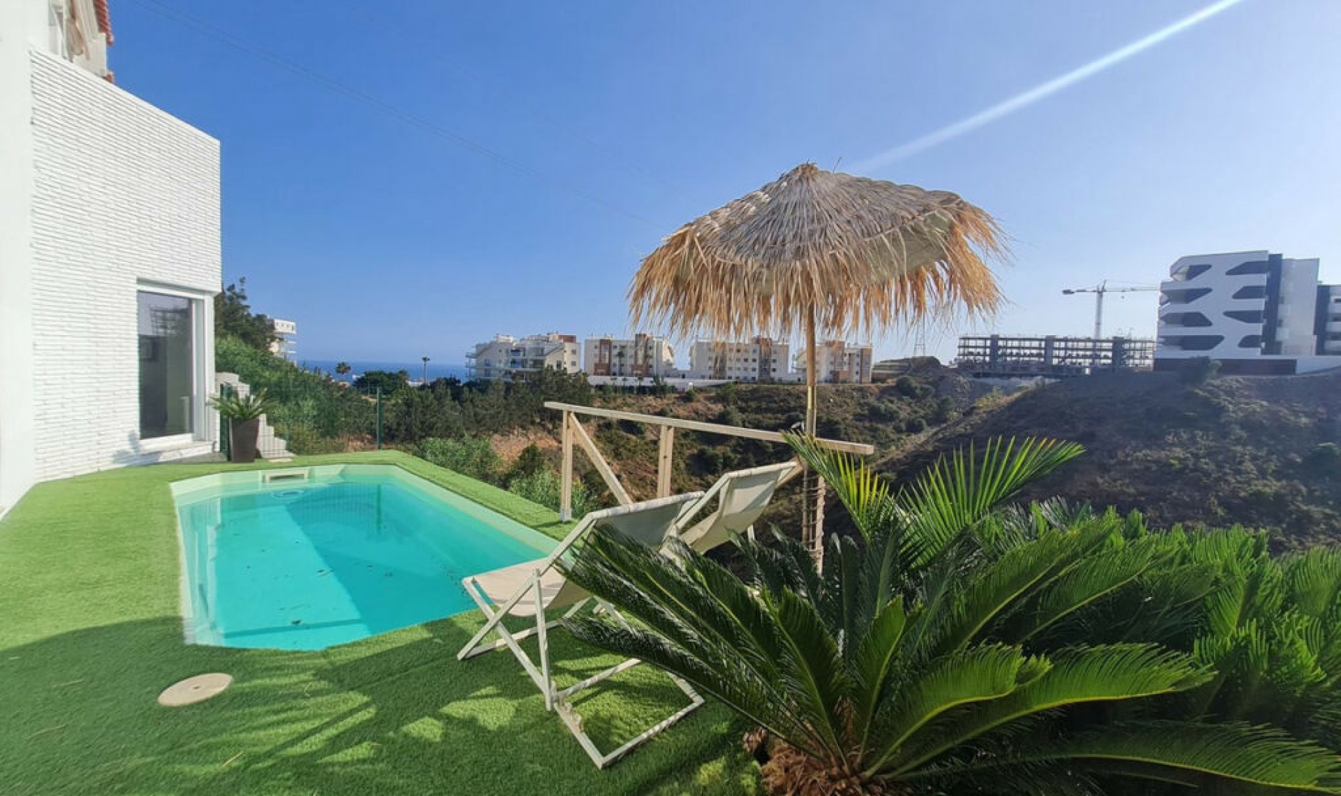 Resale - House -
Fuengirola