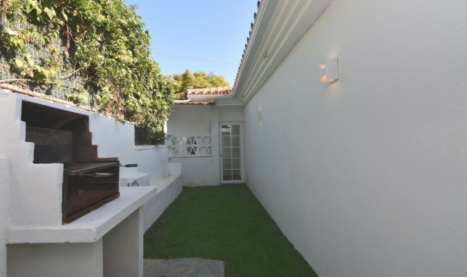 Resale - House -
Fuengirola