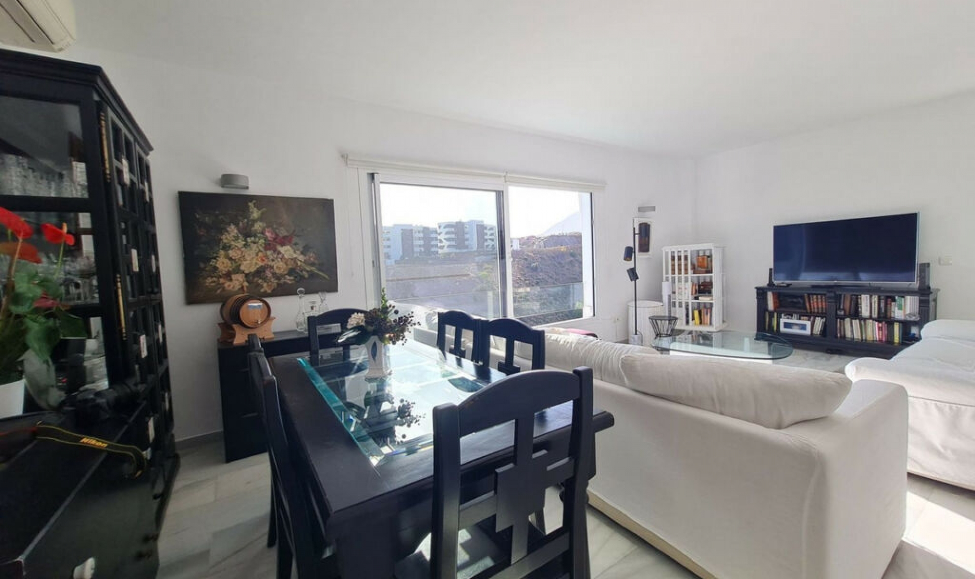 Resale - House -
Fuengirola