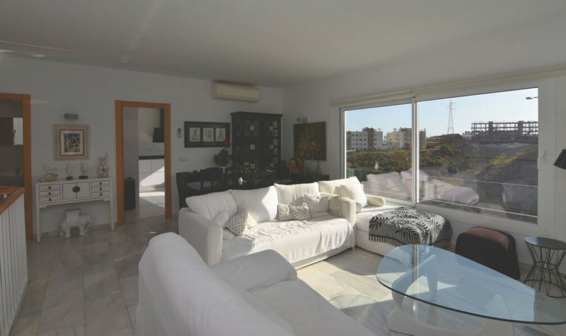 Resale - House -
Fuengirola
