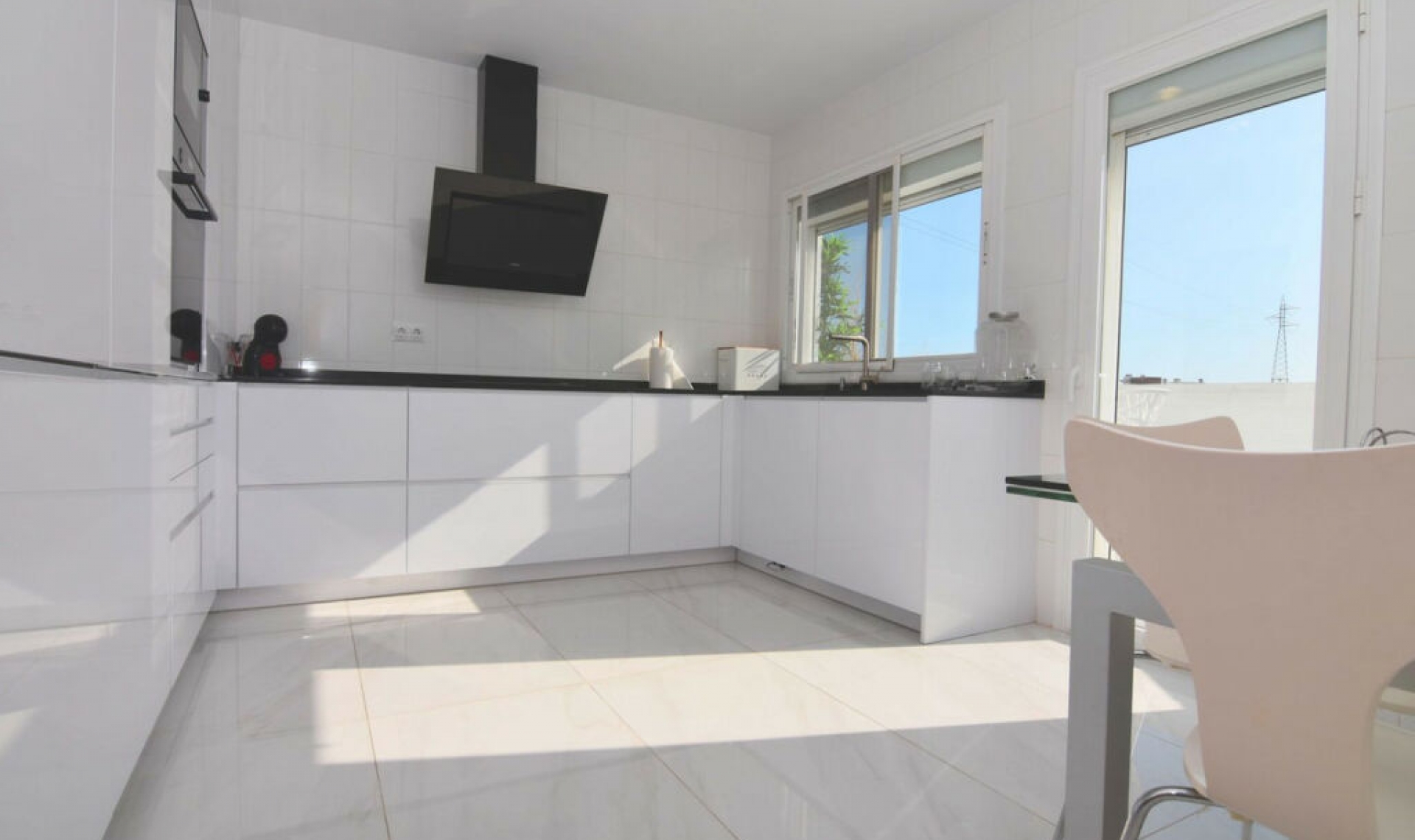 Resale - House -
Fuengirola