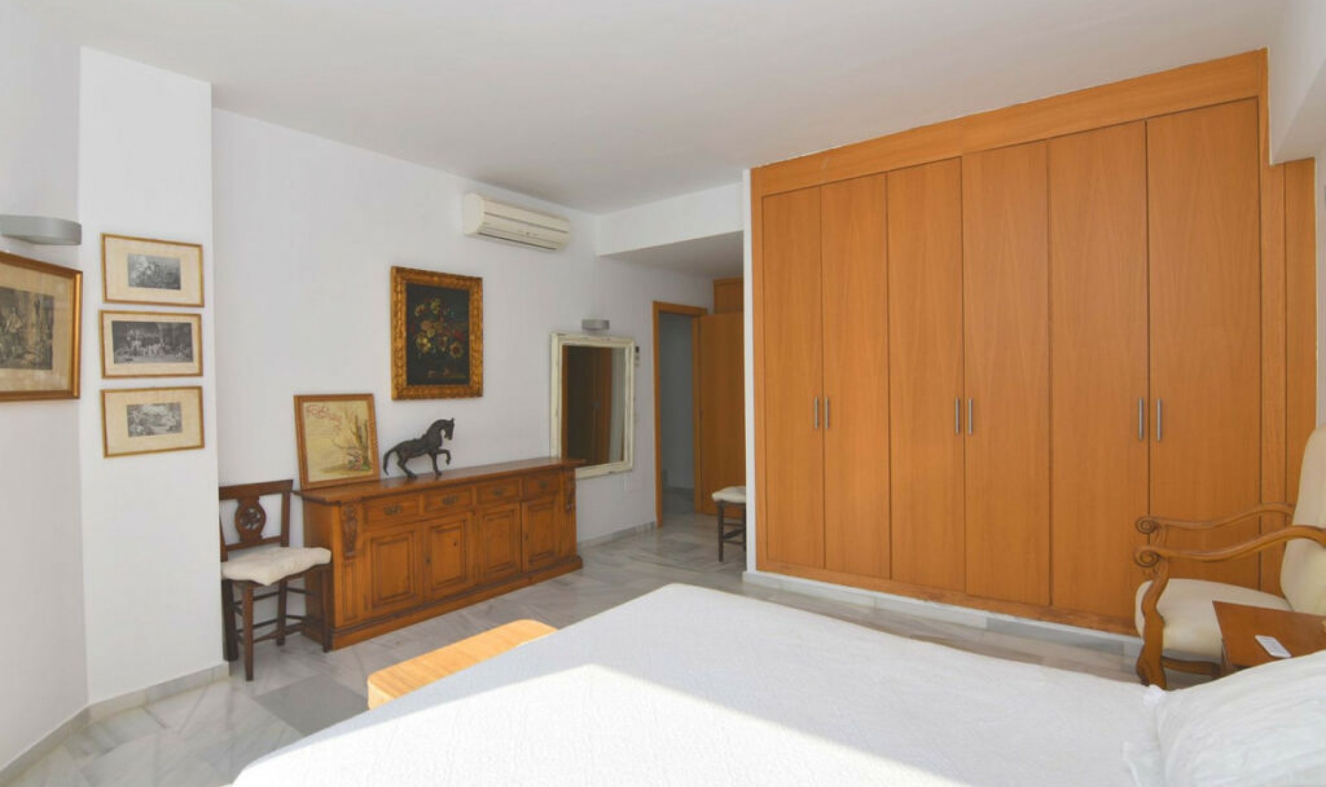 Resale - House -
Fuengirola