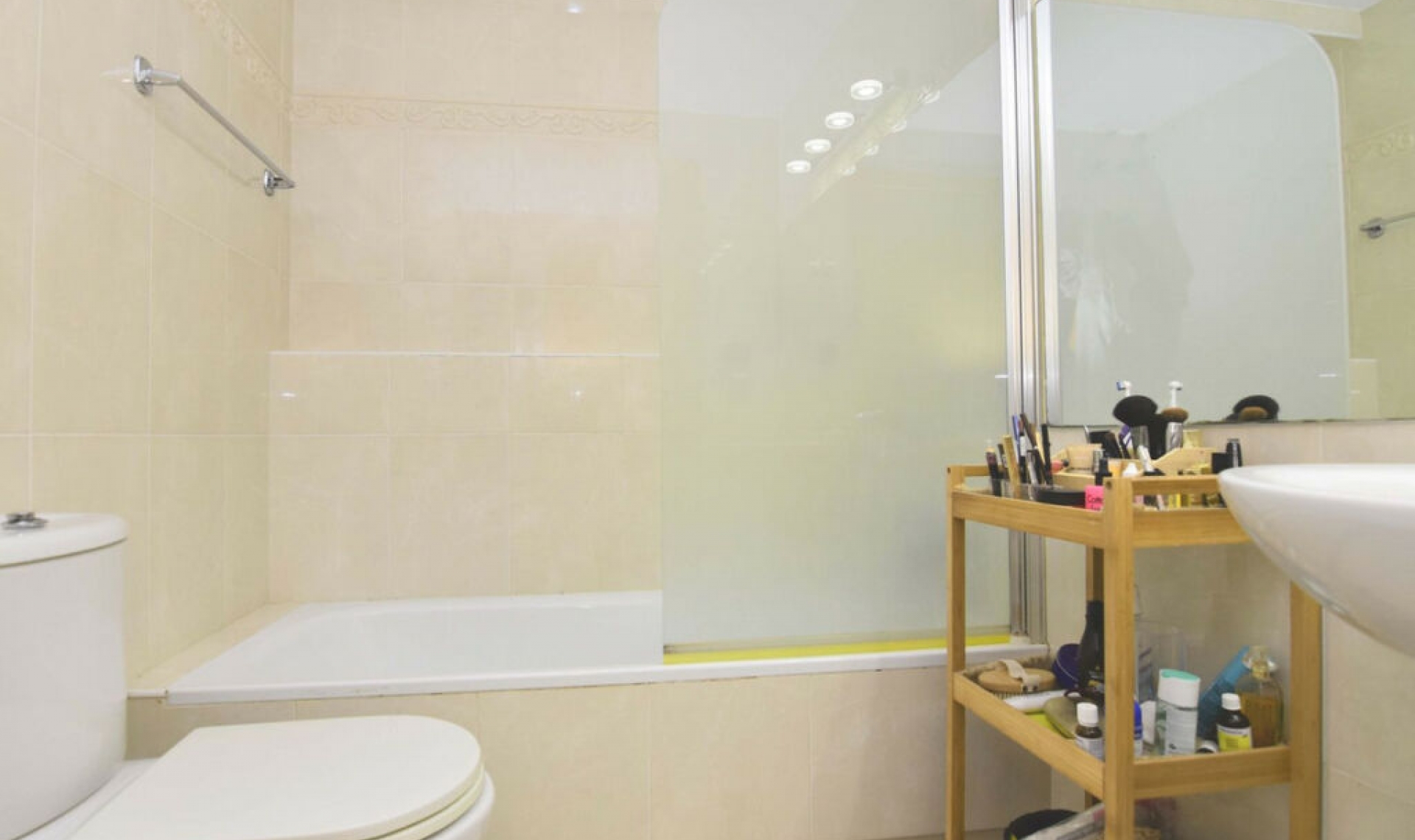 Resale - House -
Fuengirola