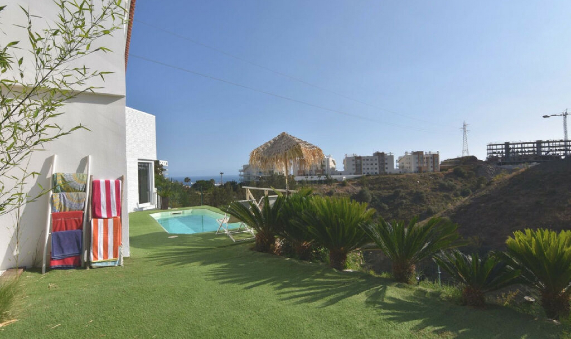 Resale - House -
Fuengirola