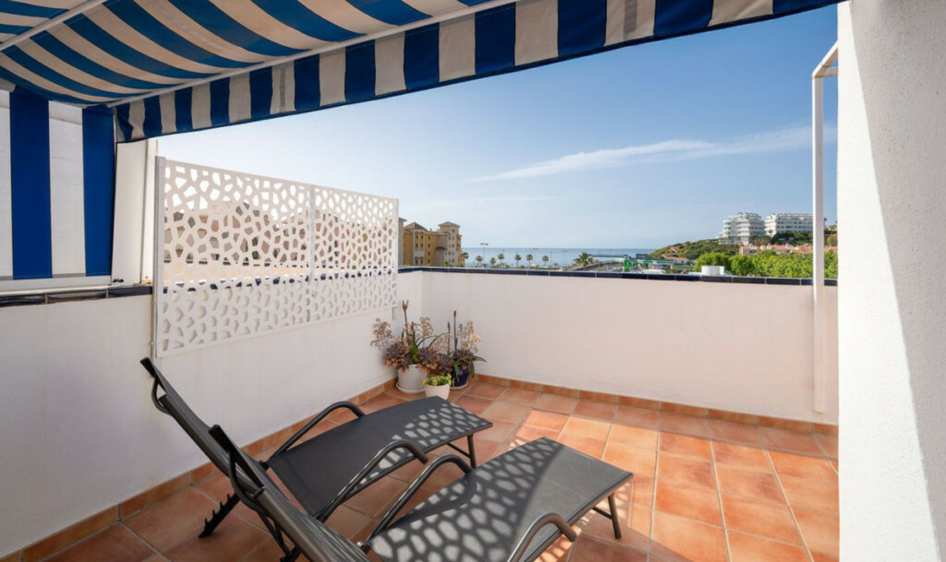 Resale - House -
Fuengirola