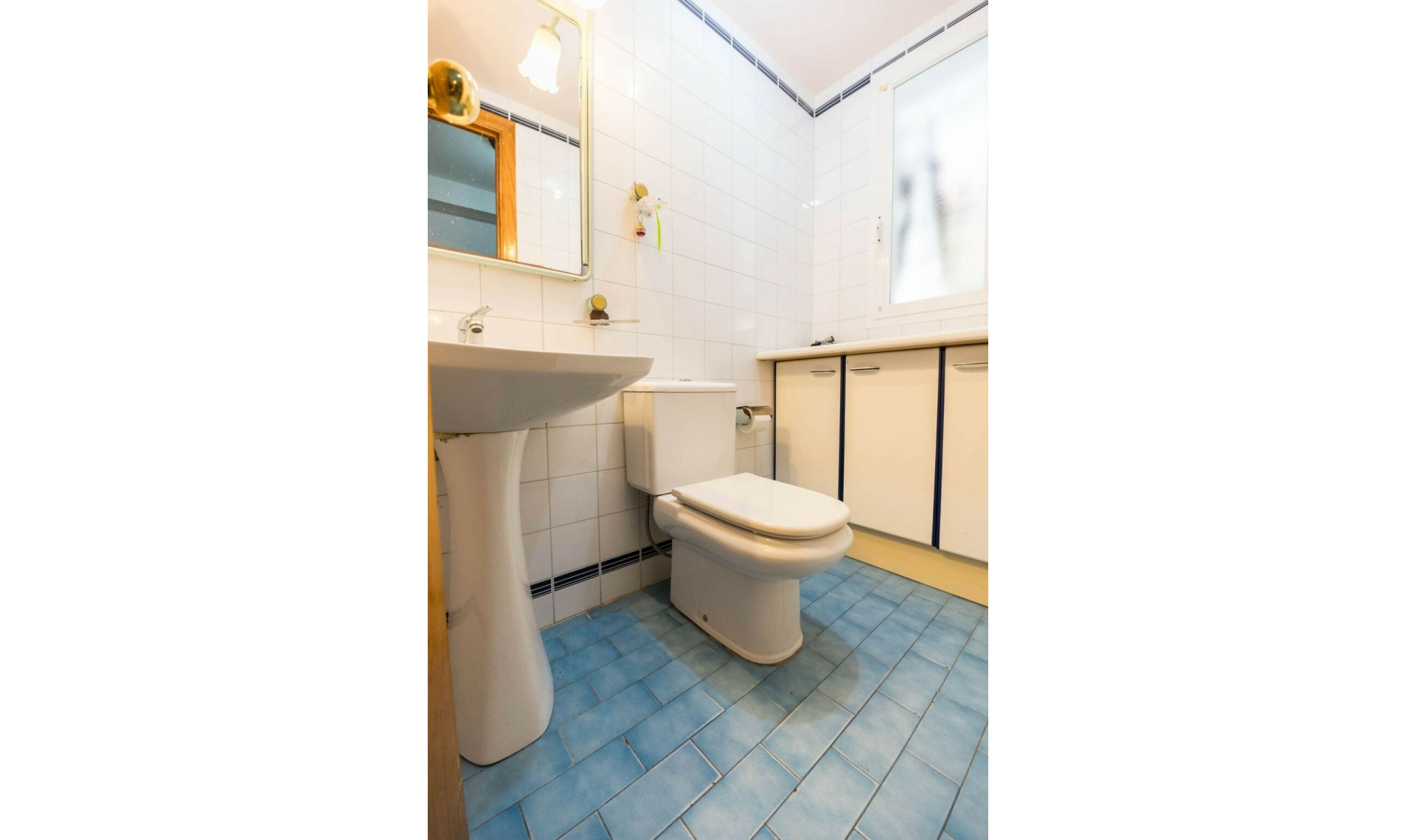 Resale - House -
Fuengirola