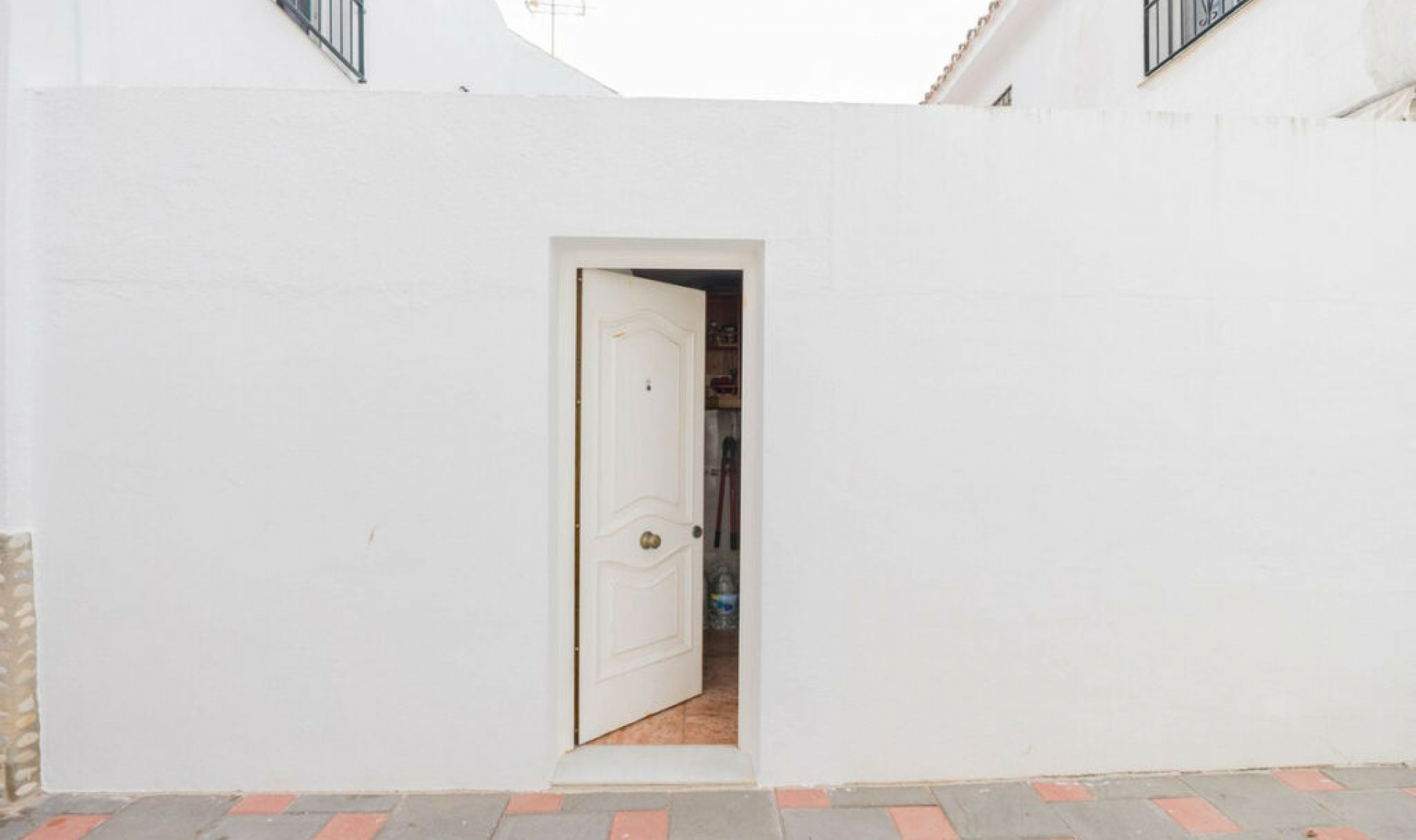 Resale - House -
Fuengirola