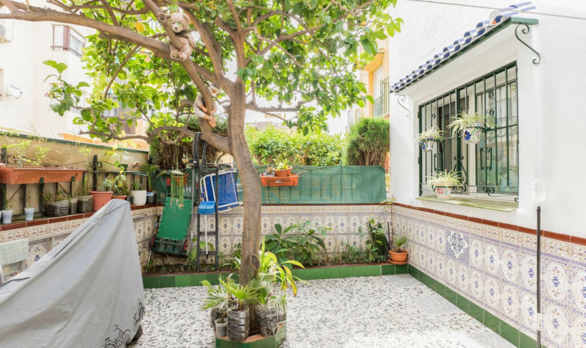 Resale - House -
Fuengirola