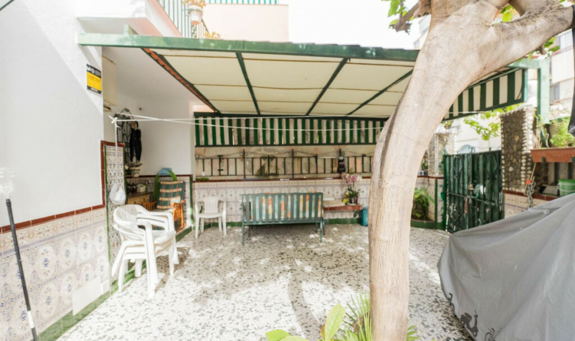 Resale - House -
Fuengirola