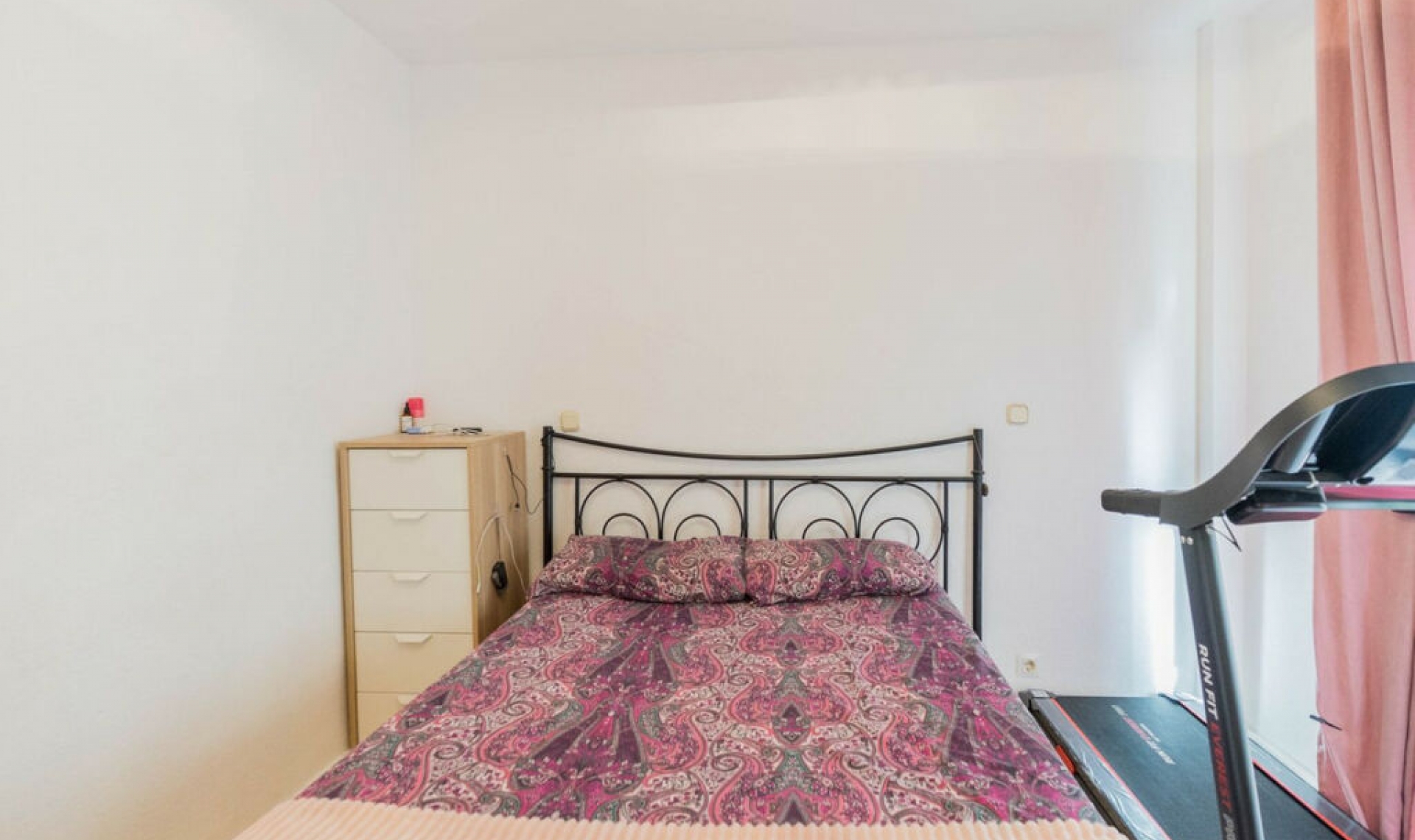 Resale - House -
Fuengirola