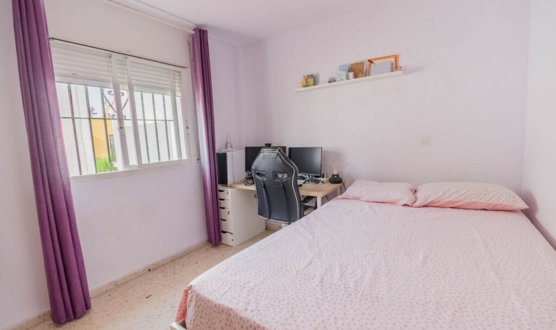 Resale - House -
Fuengirola