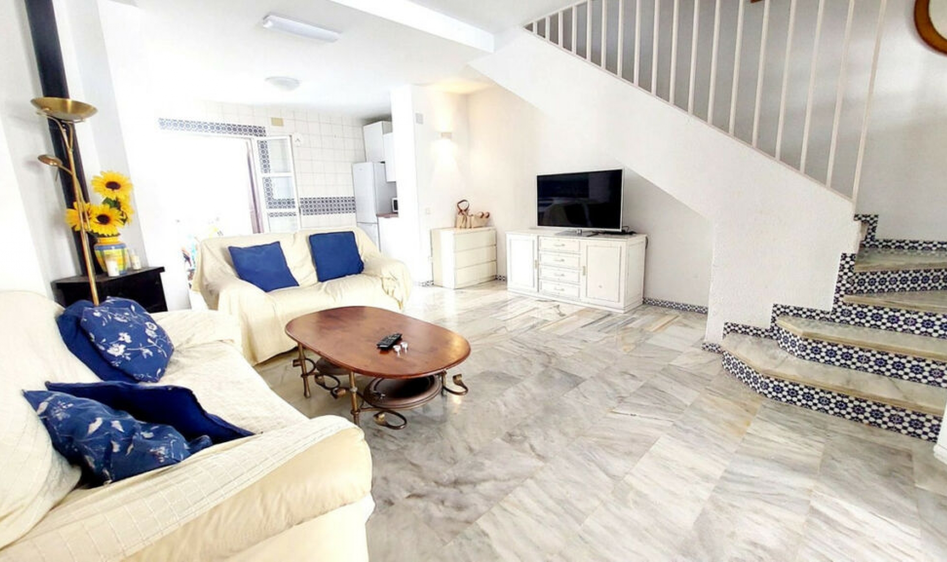 Resale - House -
Fuengirola