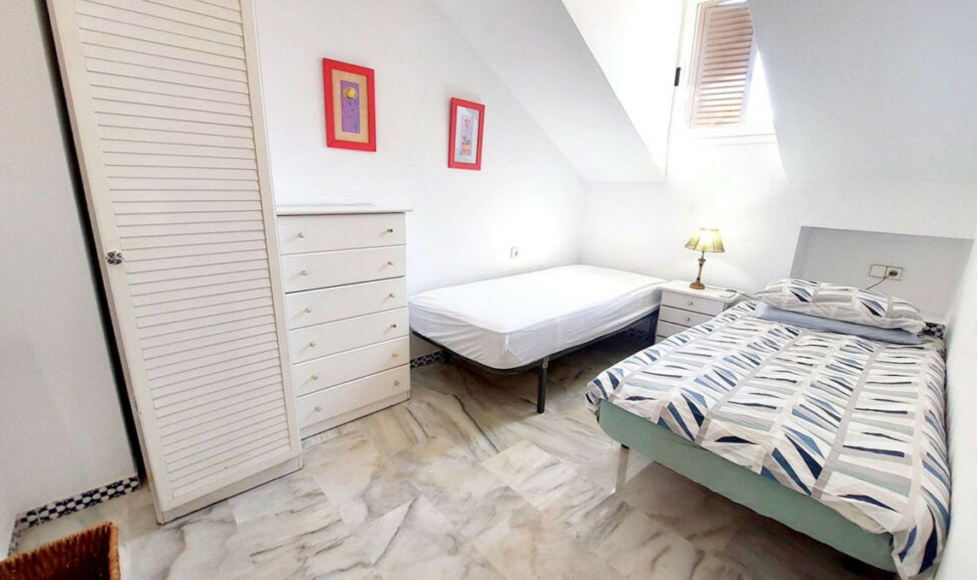 Resale - House -
Fuengirola