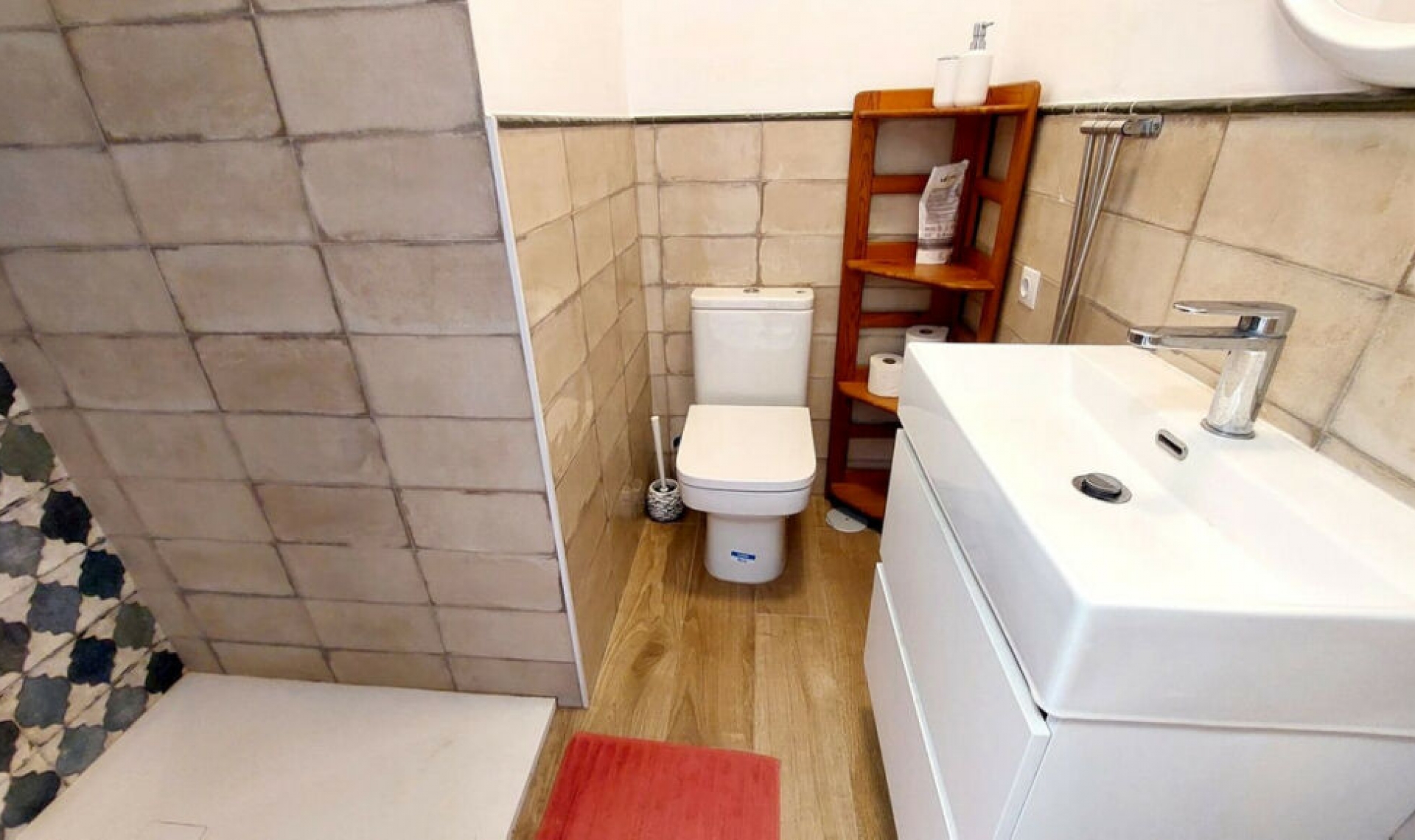 Resale - House -
Fuengirola