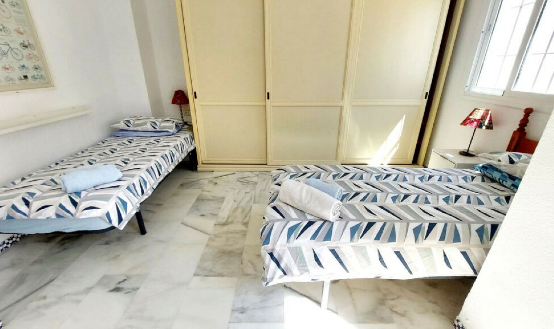 Resale - House -
Fuengirola