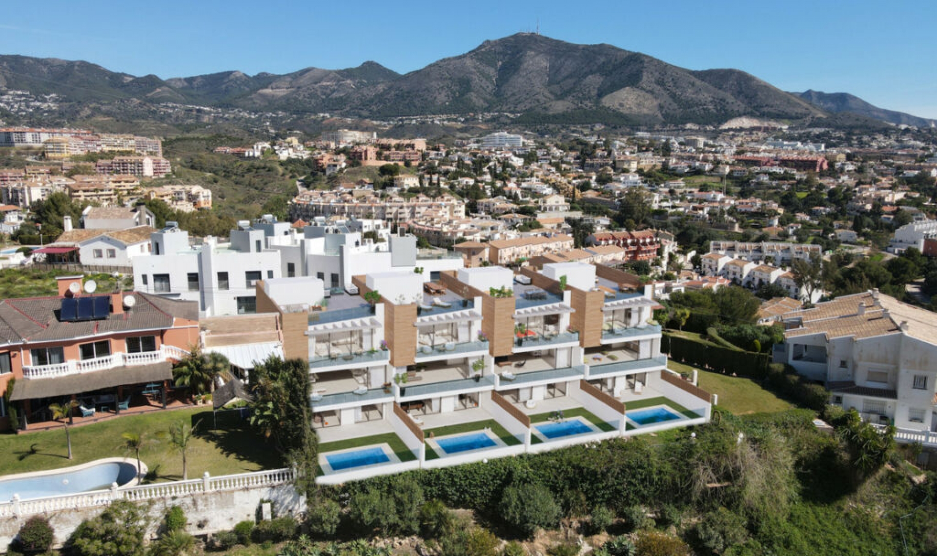 Resale - House -
Fuengirola